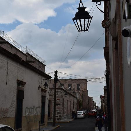 El Suburbio - Serapio Rendon Morelia Extérieur photo