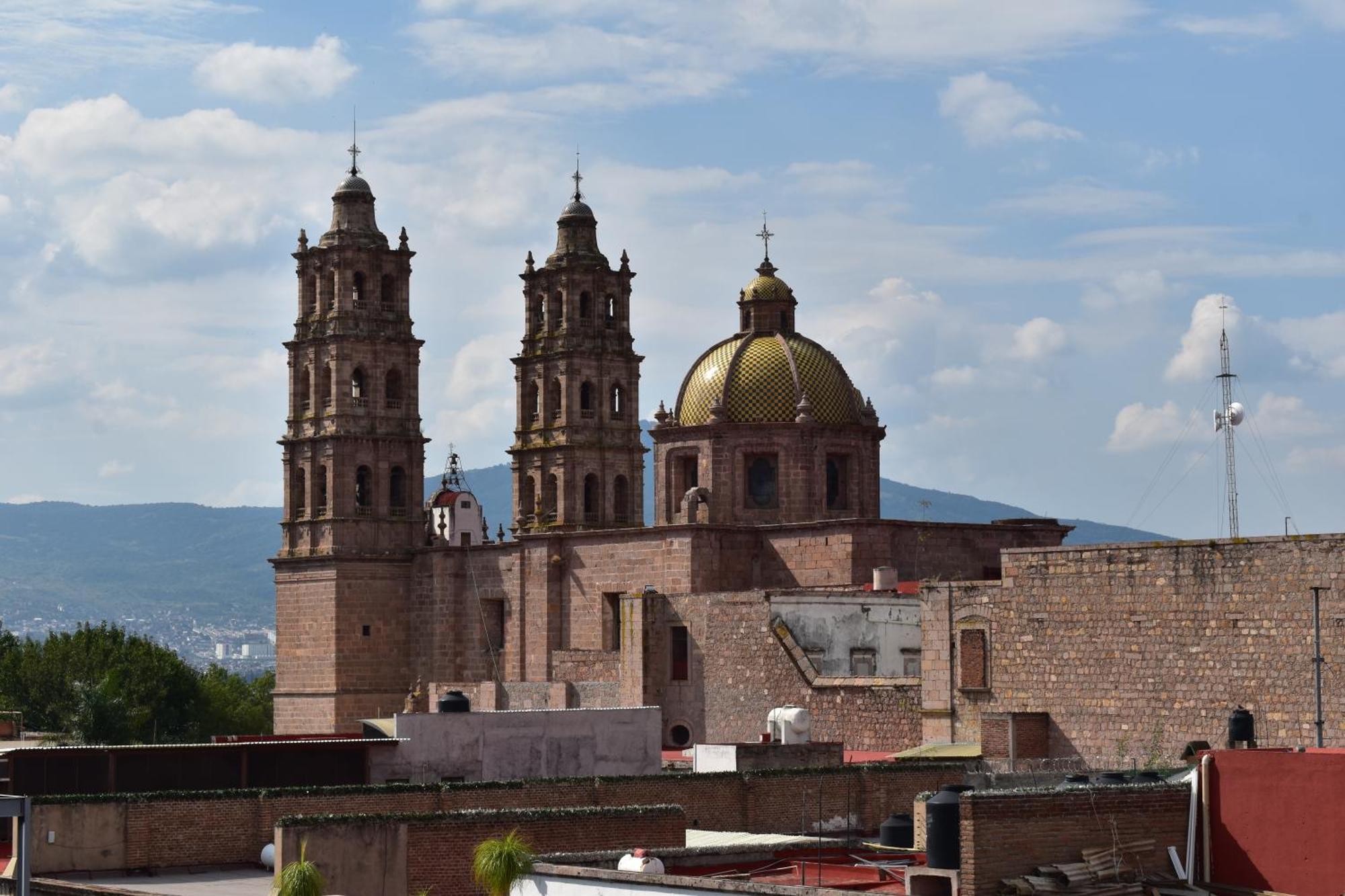 El Suburbio - Serapio Rendon Morelia Extérieur photo